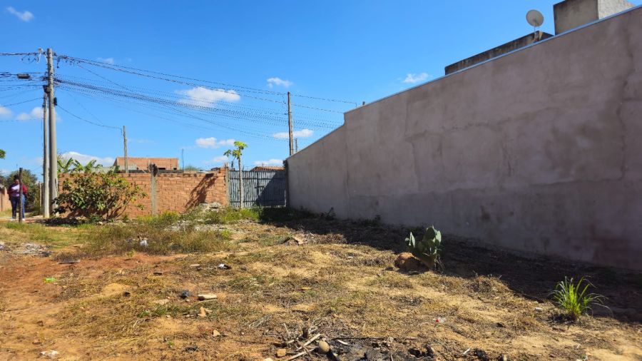 Terreno - Venda - Parque Residencial So Clemente - Monte Mor - SP
